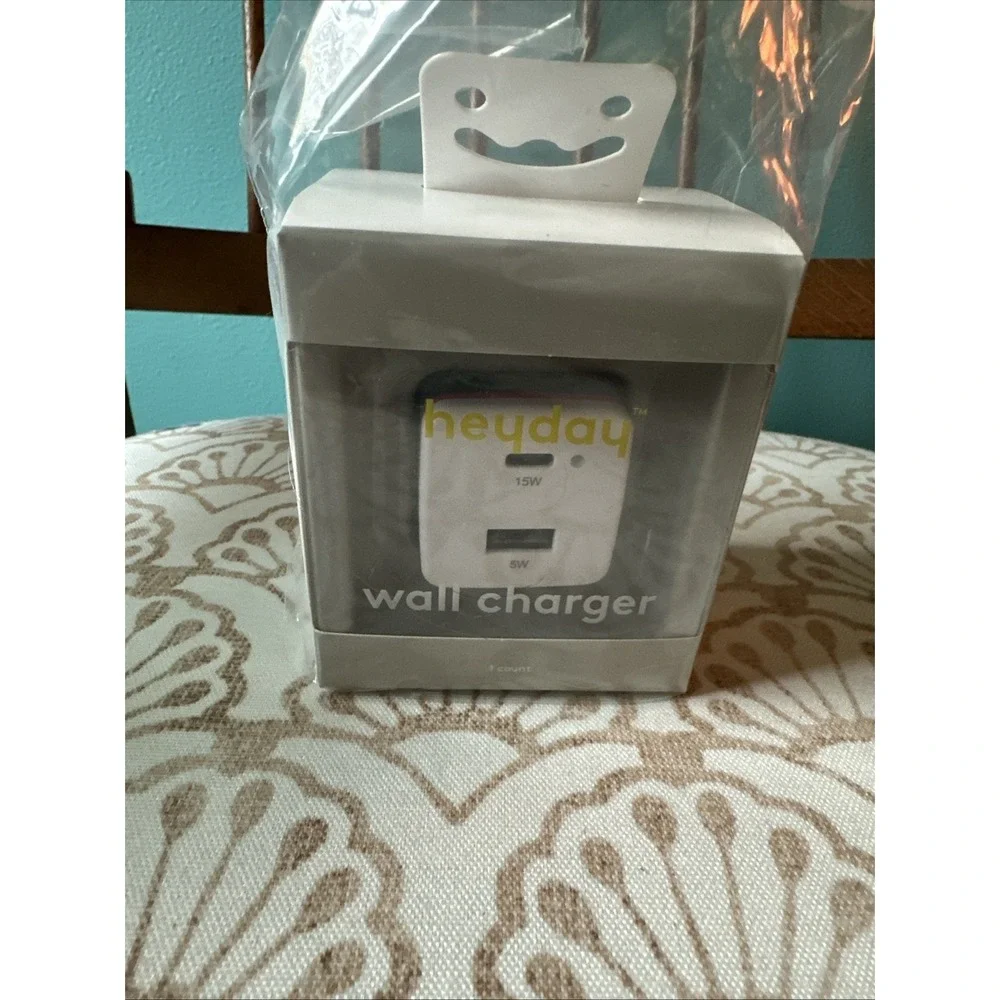 2-Port 20W USB-a and USB-C Wall Charger - Heyday Watermelon Color‎